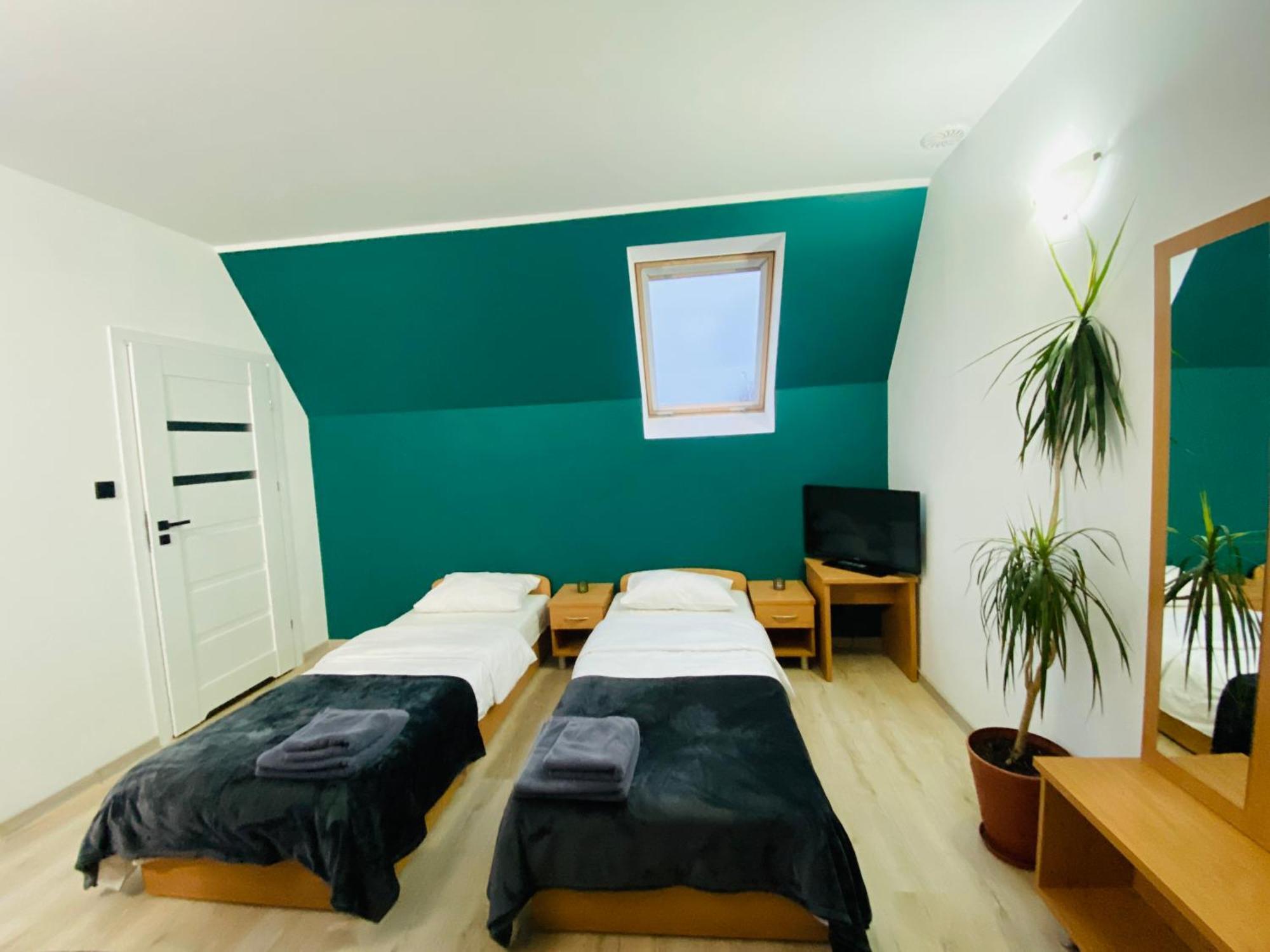 Hotel Milo - Noclegi Бартошице Экстерьер фото