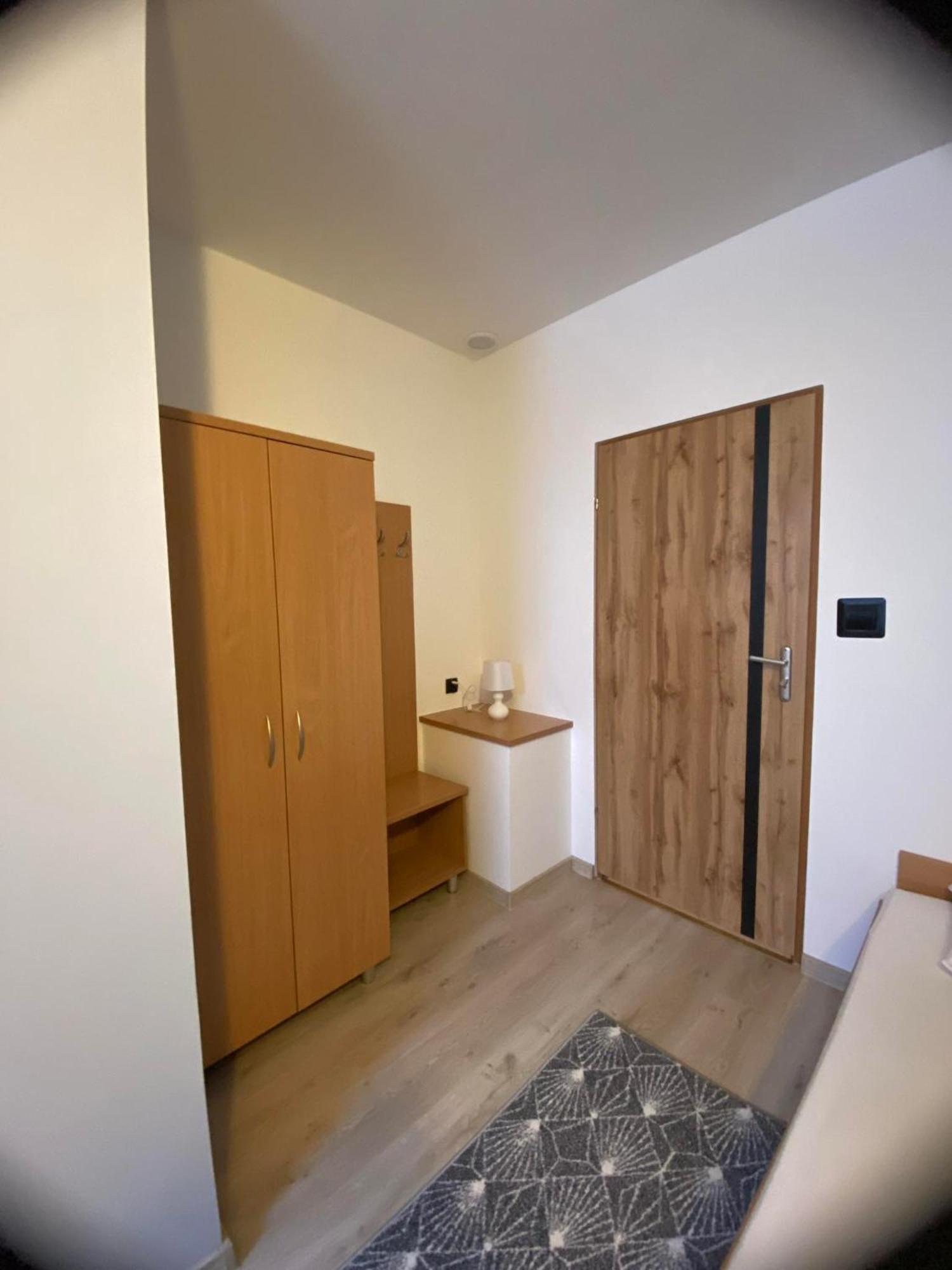 Hotel Milo - Noclegi Бартошице Экстерьер фото